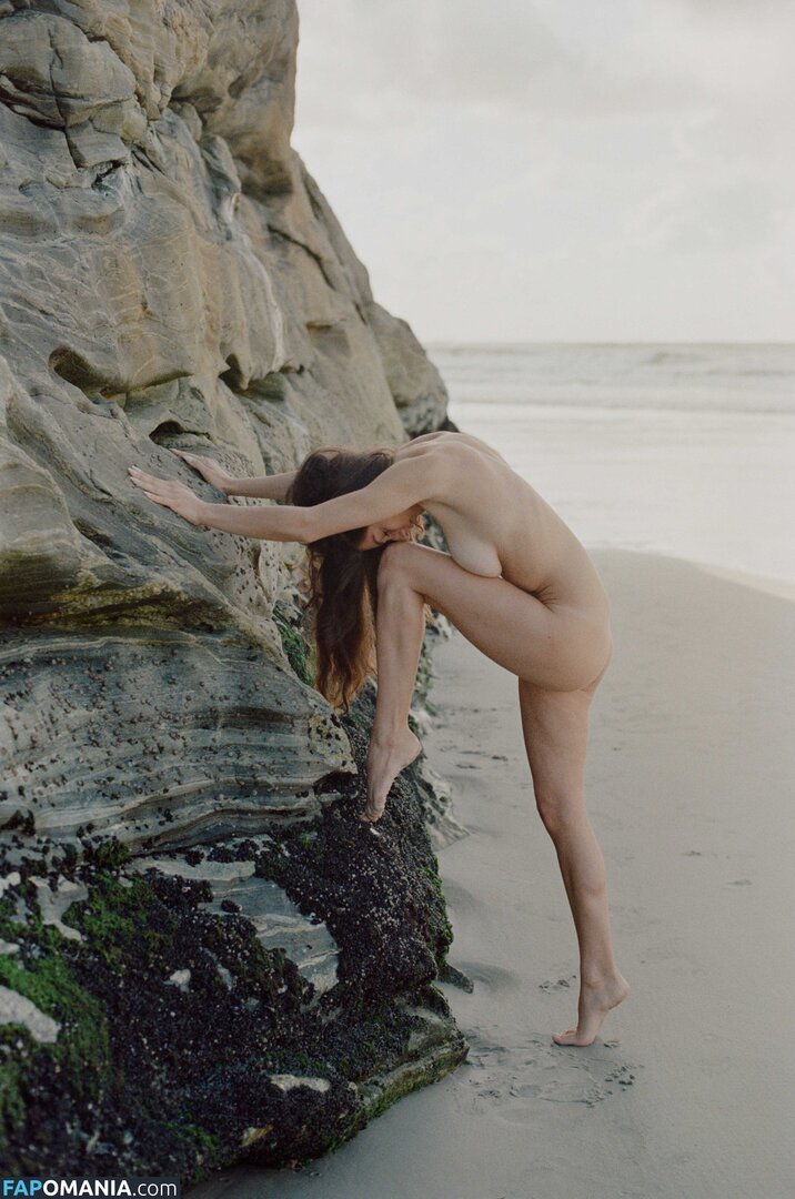 Isa Reda Naken OnlyFans  Läckta Foto #19