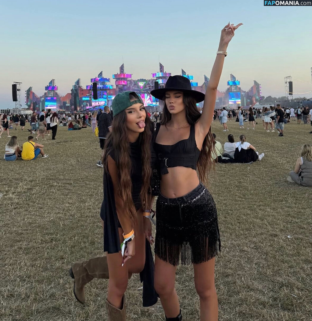 Carla_anghel_ / Isabel_anghel Naken OnlyFans  Läckta Foto #20