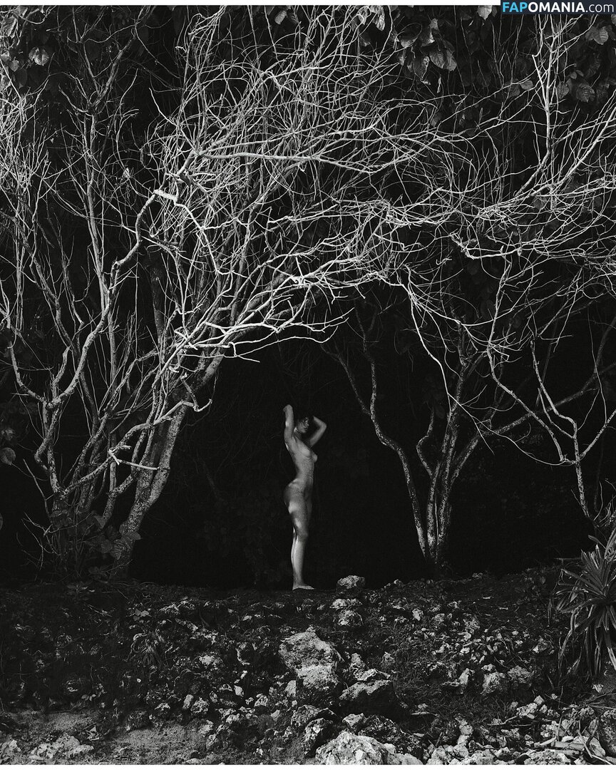 Isabel Kashi / https: / isabelkashi Naken OnlyFans  Läckta Foto #7