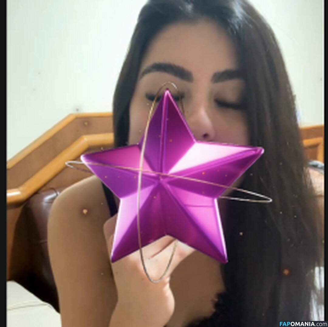 Isabela Vieira / vieira_isaaah Naken OnlyFans  Läckta Foto #2
