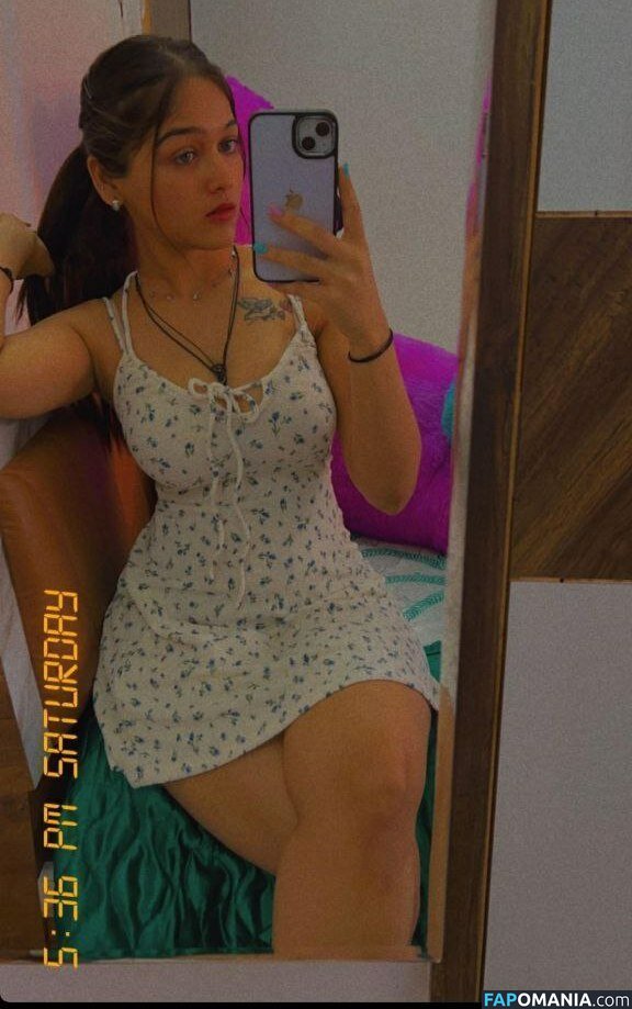 Isha Modi / ironic_ishh / notyourninnybabe Naken OnlyFans  Läckta Foto #11