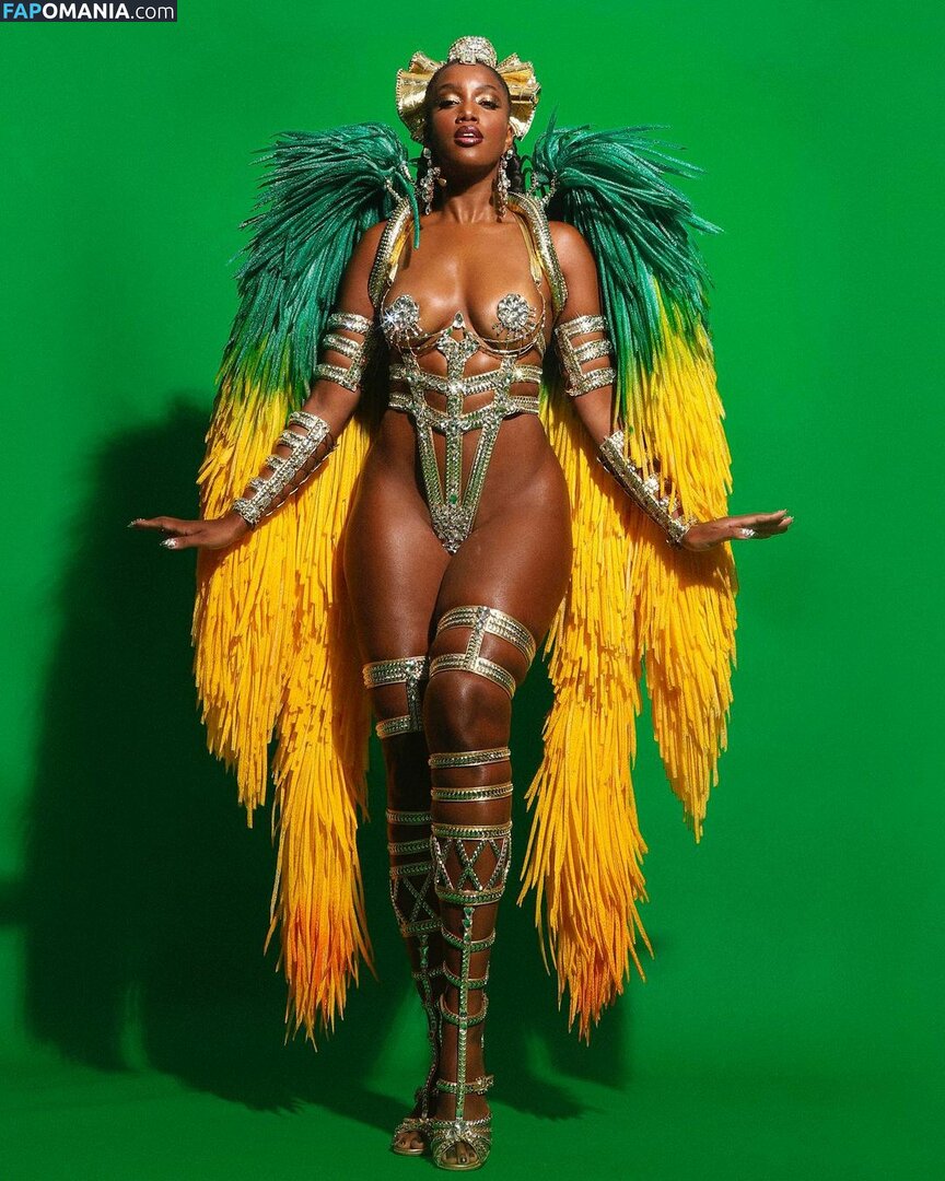 IZA / bbyiza Naken OnlyFans  Läckta Foto #6