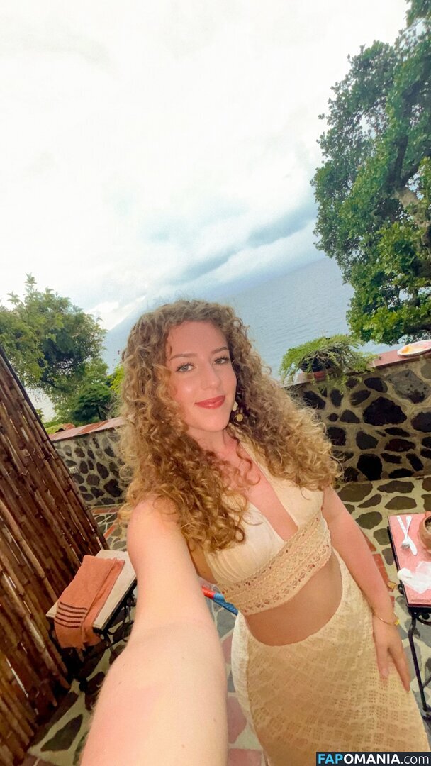 Jacindatravels_ / peachycaro Naken OnlyFans  Läckta Foto #2