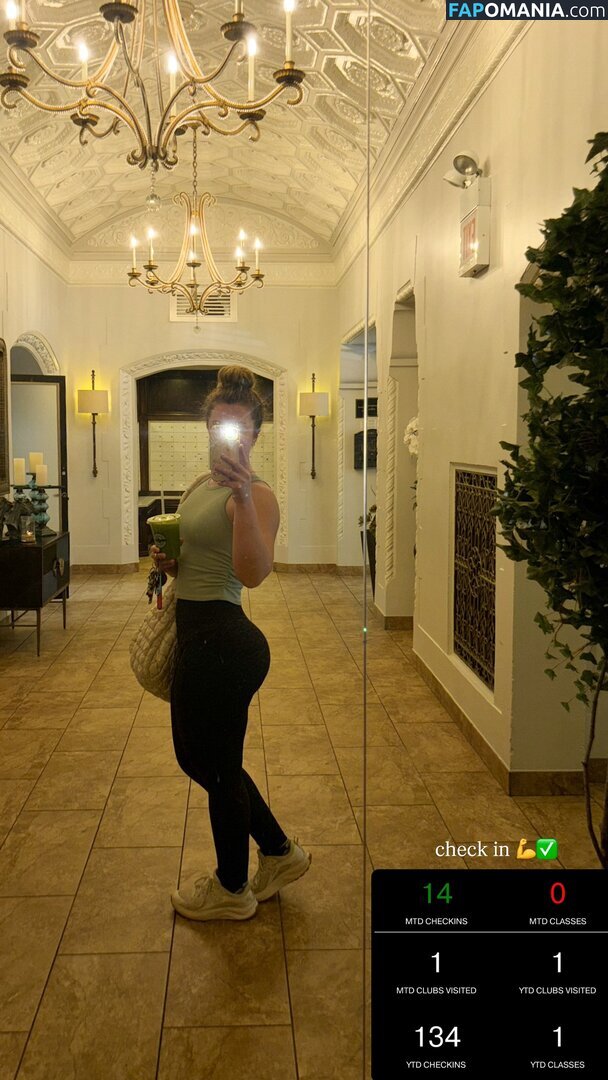 Jacindatravels_ / peachycaro Naken OnlyFans  Läckta Foto #7
