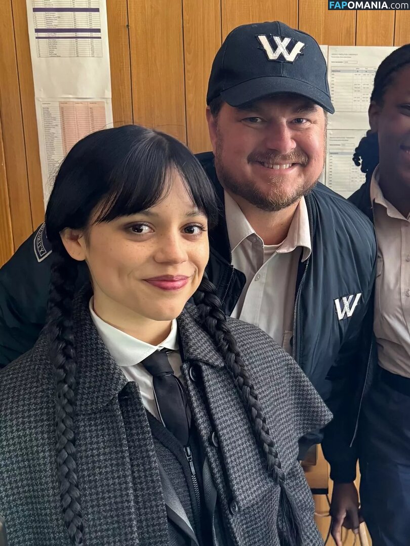 Jenna Ortega / Page / jennaortega Naken OnlyFans  Läckta Foto #1689