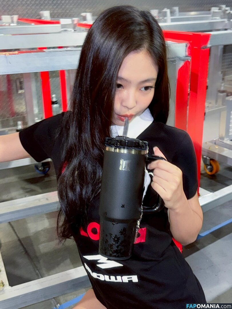 Blackpink / Jennie | BLΛƆKPIИK / jennierubyjane / sheflieshigh Naken OnlyFans  Läckta Foto #440