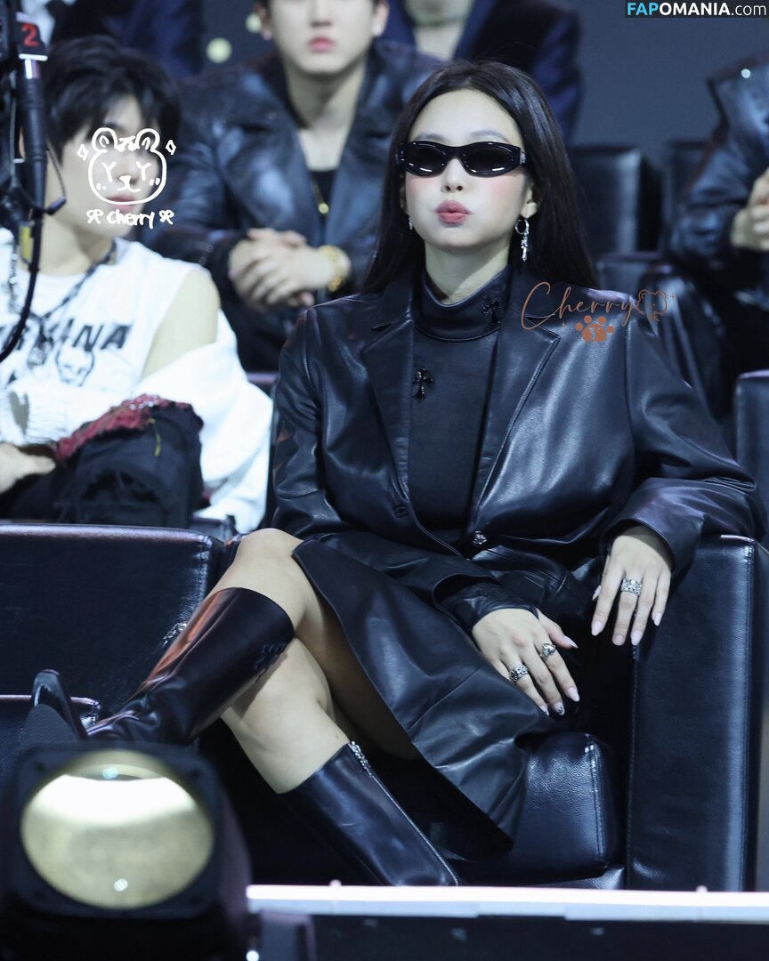Blackpink / Jennie | BLΛƆKPIИK / jennierubyjane / sheflieshigh Naken OnlyFans  Läckta Foto #480