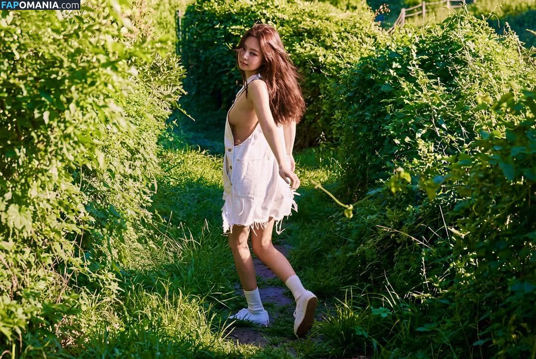Blackpink / Jennie | BLΛƆKPIИK / jennierubyjane / sheflieshigh Naken OnlyFans  Läckta Foto #485