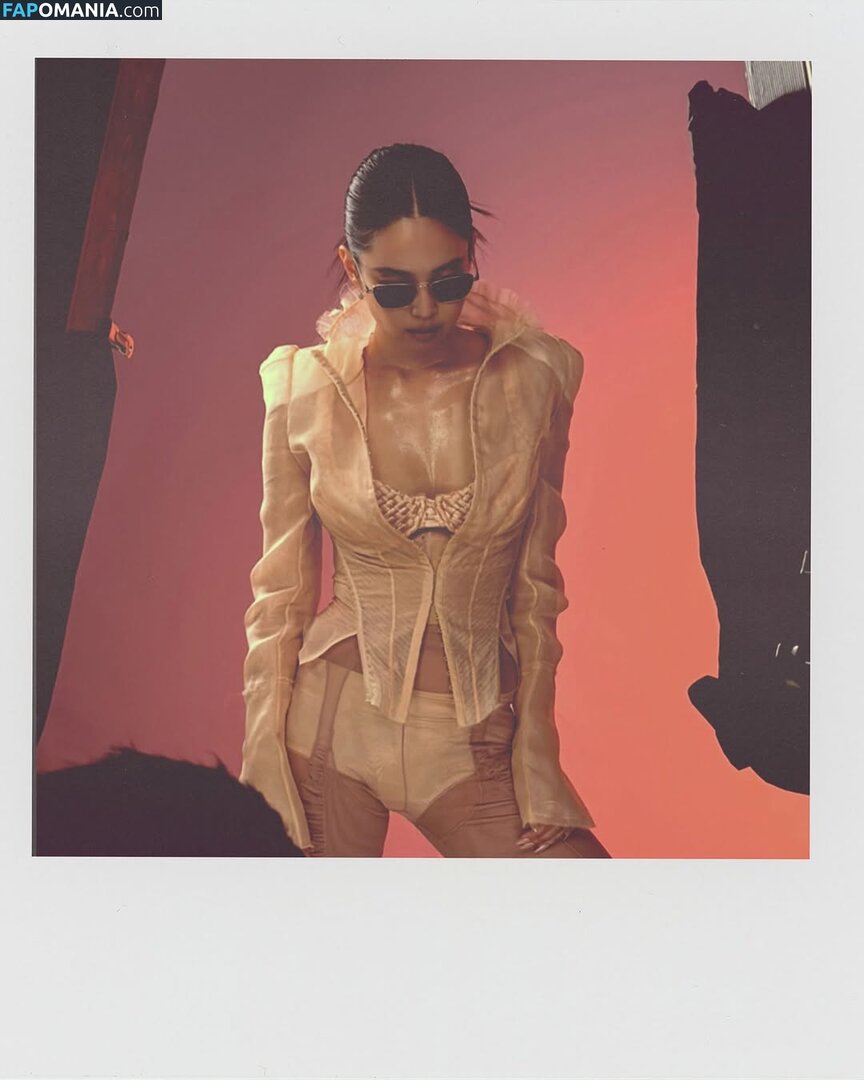 Blackpink / Jennie | BLΛƆKPIИK / jennierubyjane / sheflieshigh Naken OnlyFans  Läckta Foto #513