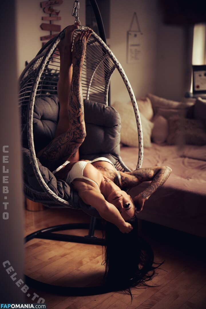 Jenny Pfeiffer Naken OnlyFans  Läckta Foto #3
