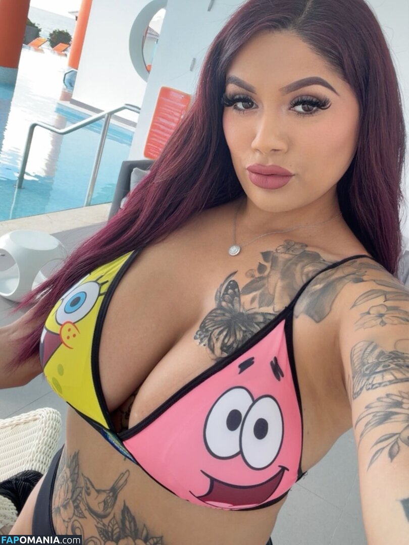 Jessica Elliott / Jessica Estrada / https: / jesslilyelliott / pinky_von_tease / pinkyvont Naken OnlyFans  Läckta Foto #11