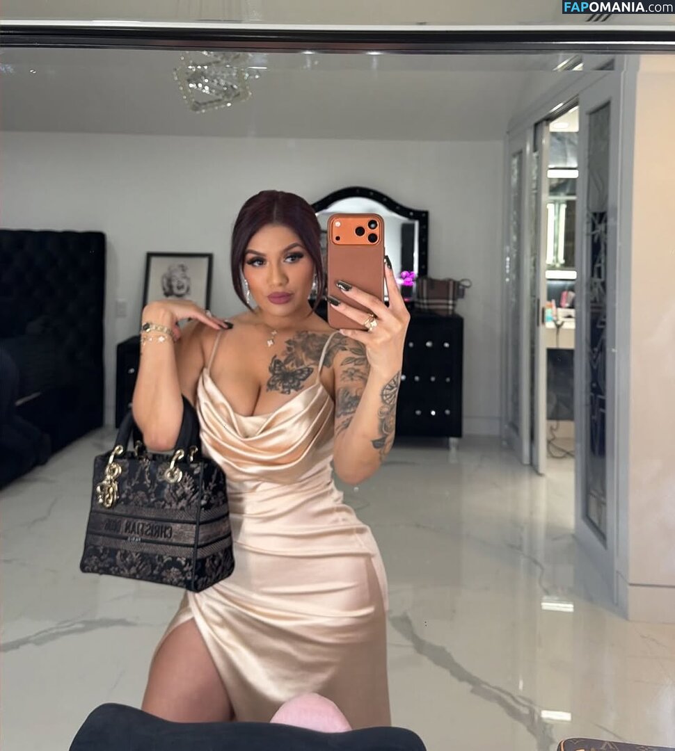 Jessica Elliott / Jessica Estrada / https: / jesslilyelliott / pinky_von_tease / pinkyvont Naken OnlyFans  Läckta Foto #12