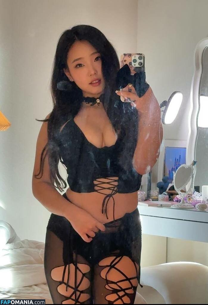 AGirlAndAGame / Jessica / h.yojeong / jessicahkim / jessicanigri Naken OnlyFans  Läckta Foto #690