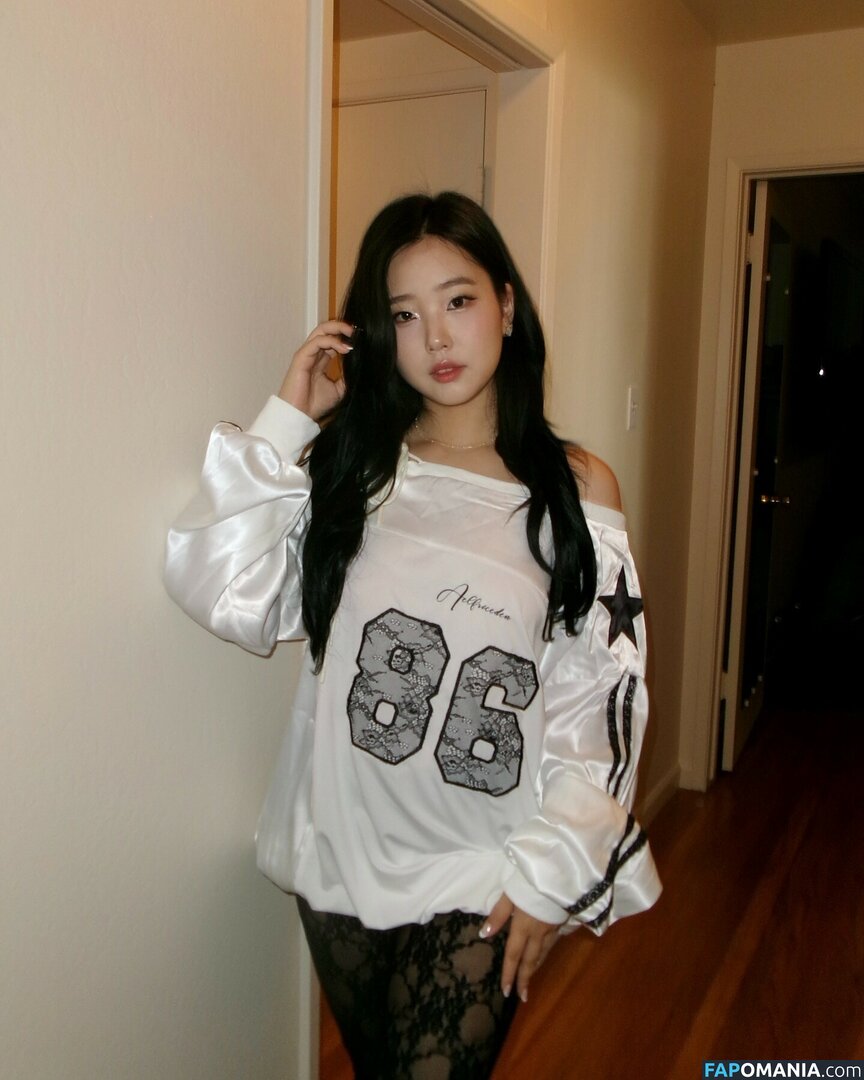 AGirlAndAGame / Jessica / h.yojeong / jessicahkim / jessicanigri Naken OnlyFans  Läckta Foto #886