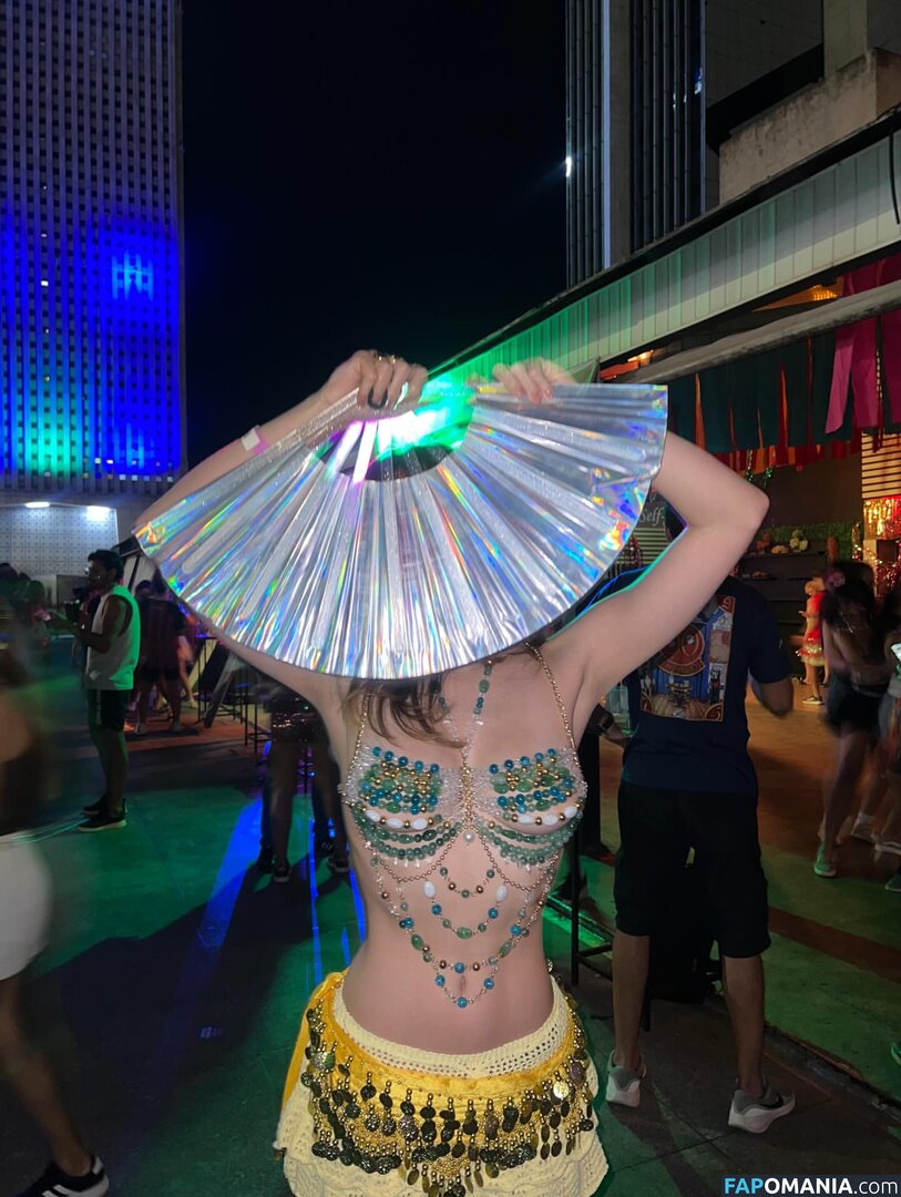 Jhulia Pimentel / jhulia / jhuliapimentel / jhuliapimenteldiary Naken OnlyFans  Läckta Foto #9