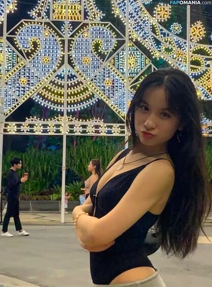 _Jia.wen / lazlequack Naken OnlyFans  Läckta Foto #2