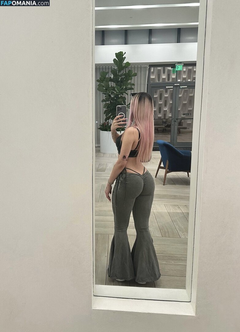 Jilikat Naken OnlyFans  Läckta Foto #23