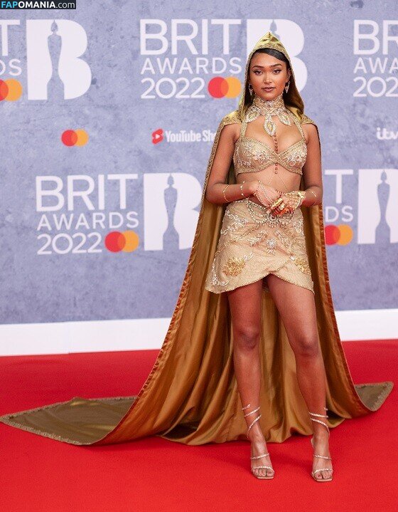 Joy Crookes / https: / joycrookes Naken OnlyFans  Läckta Foto #37