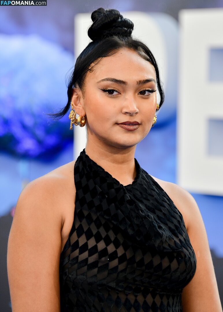 Joy Crookes / https: / joycrookes Naken OnlyFans  Läckta Foto #45