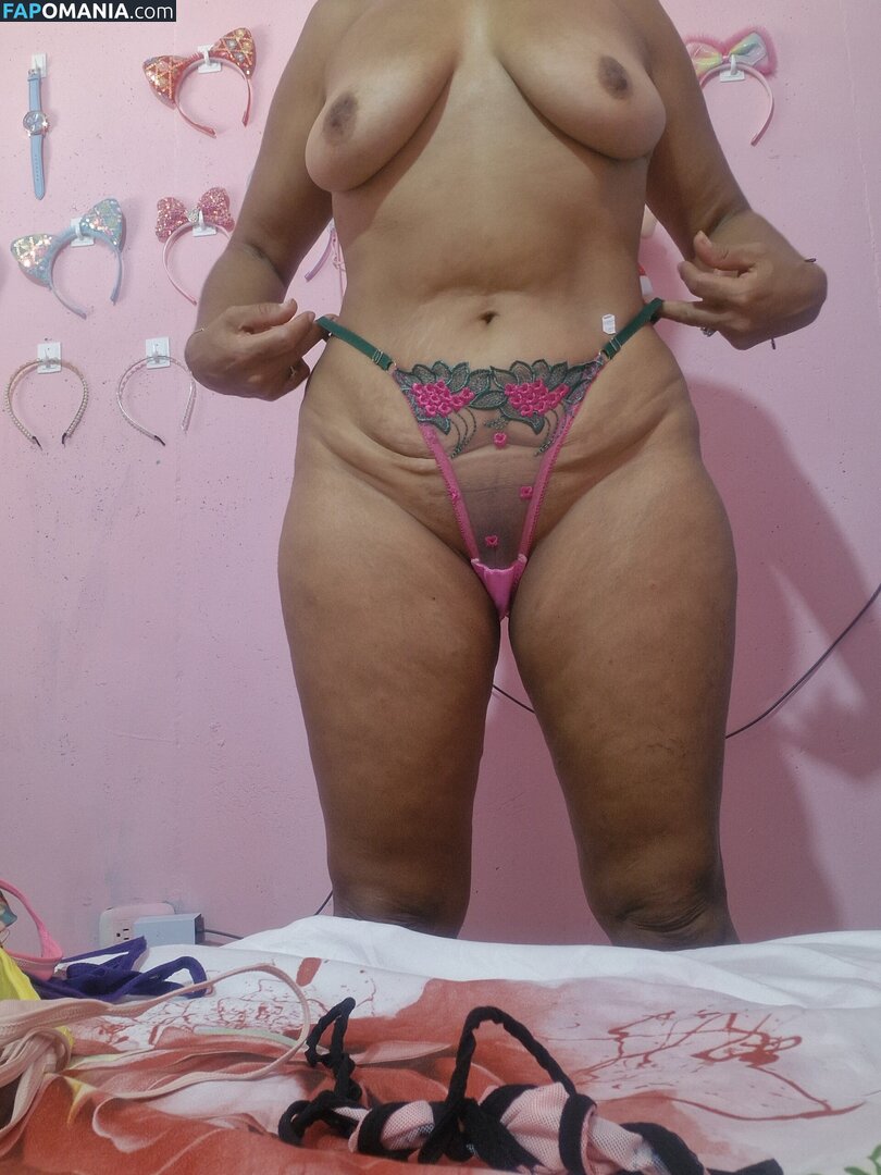 Juguetona 69 Naken OnlyFans  Läckta Foto #13