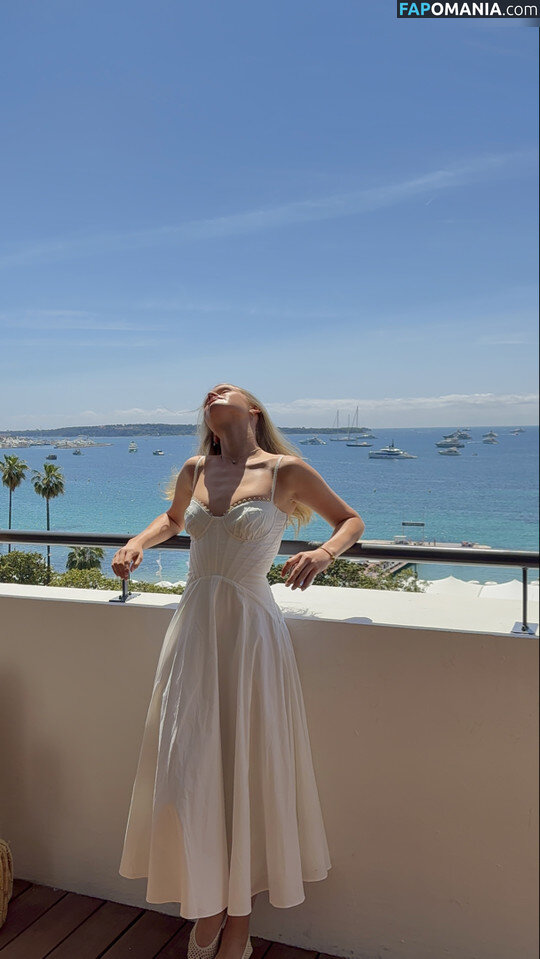 Jule Jensen Naken OnlyFans  Läckta Foto #3