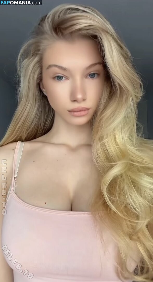 Juli Stellare / juli.stellare / juliana Naken OnlyFans  Läckta Foto #1