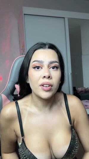 Julia_alvarengaa