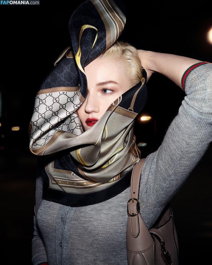 Julia Garner / juliagarnerofficial / ztyg_29 Naken OnlyFans  Läckta Foto #16