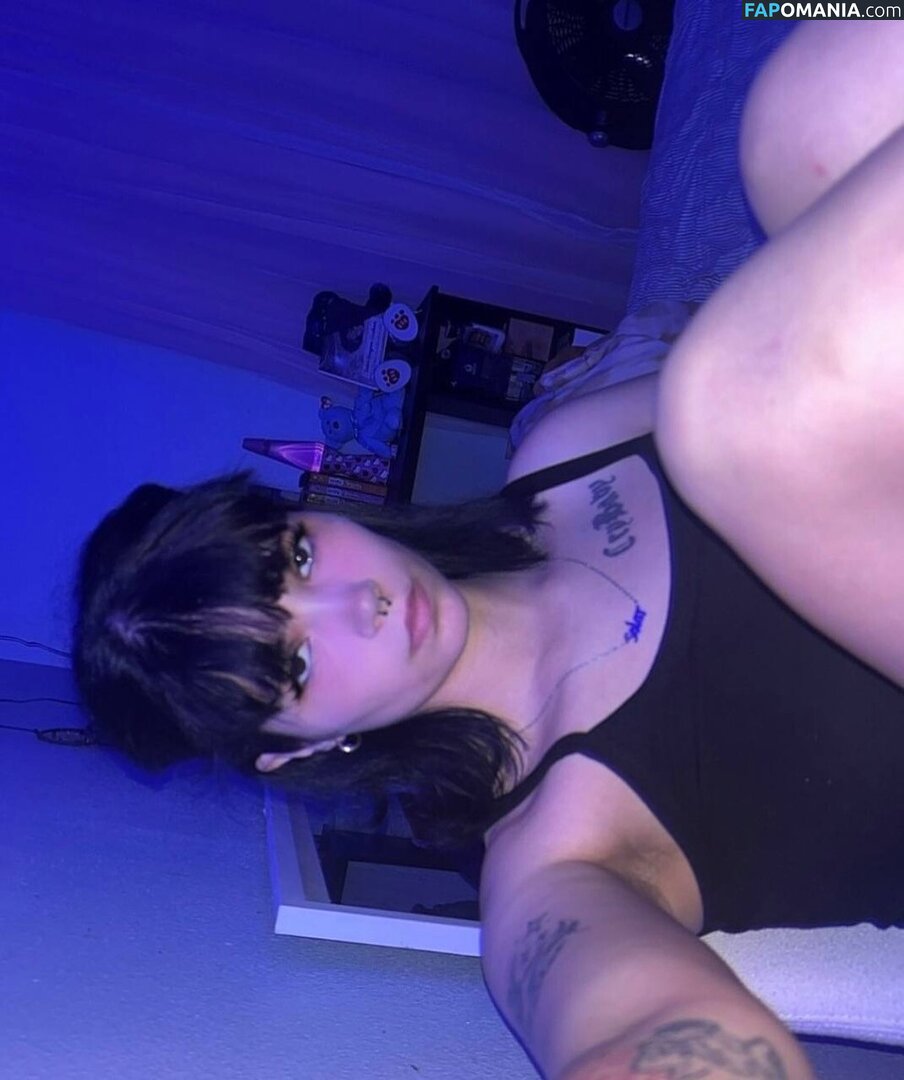 Julia Graham / https: / teasingmoon / teasingmoon... / temptedevil / temptedevil... Naken OnlyFans  Läckta Foto #11