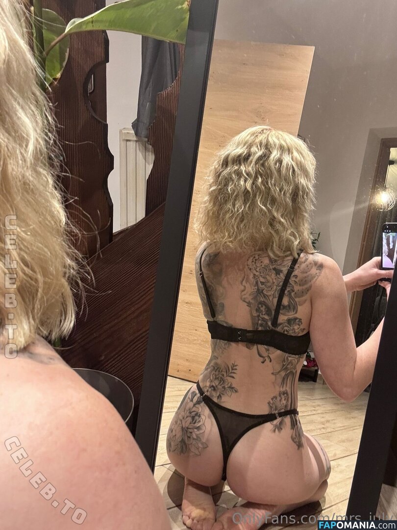 Julia Kern / july_kern_ / mrs_july Naken OnlyFans  Läckta Foto #3