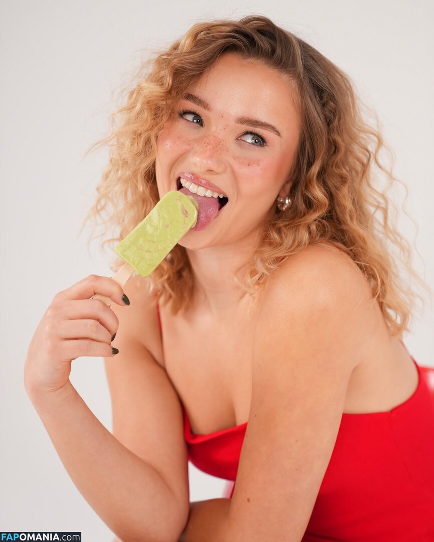 Julia Beautx / Julia Willecke / https: / juliabeautx Naken OnlyFans  Läckta Foto #3