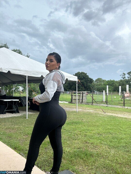 Juliabadbutt Naken OnlyFans  Läckta Foto #1