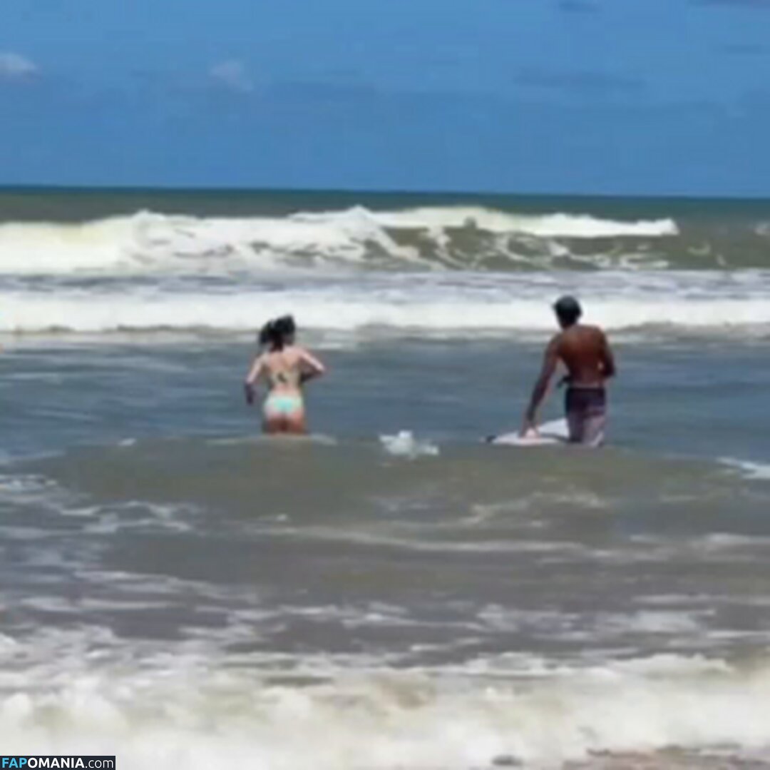 Juliakbarni Naken OnlyFans  Läckta Foto #1