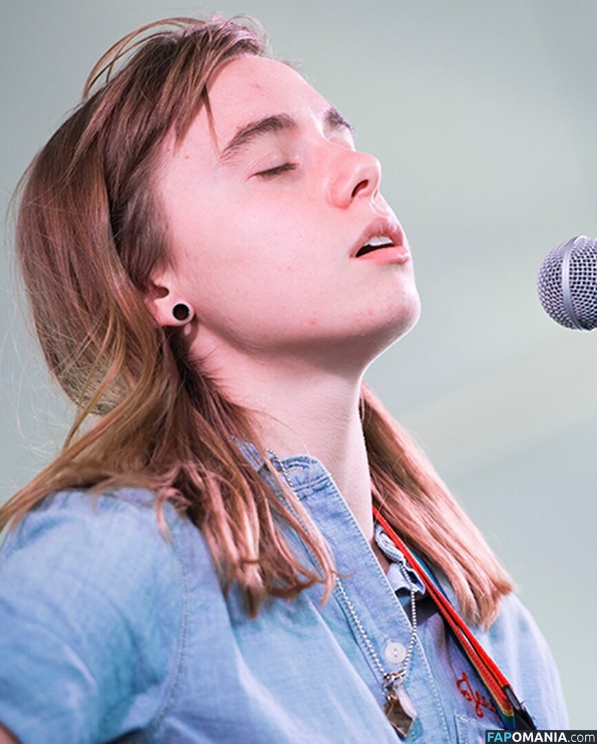 Julien Baker / julienrbaker Naken OnlyFans  Läckta Foto #10