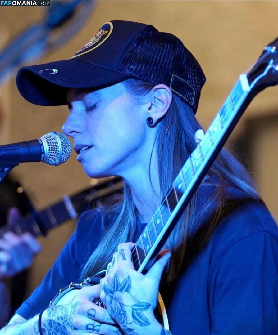 Julien Baker / julienrbaker Naken OnlyFans  Läckta Foto #23