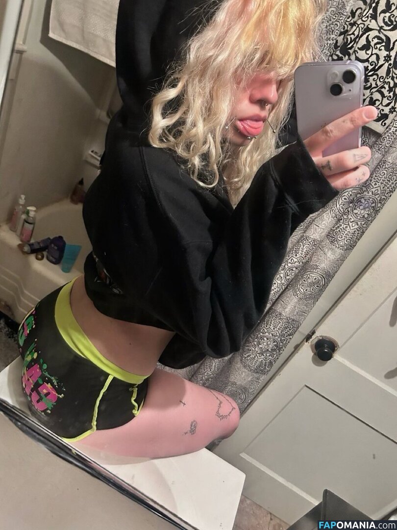 Junkrotica / fetidfetish / u415353059 / vomitjuggler Naken OnlyFans  Läckta Foto #1