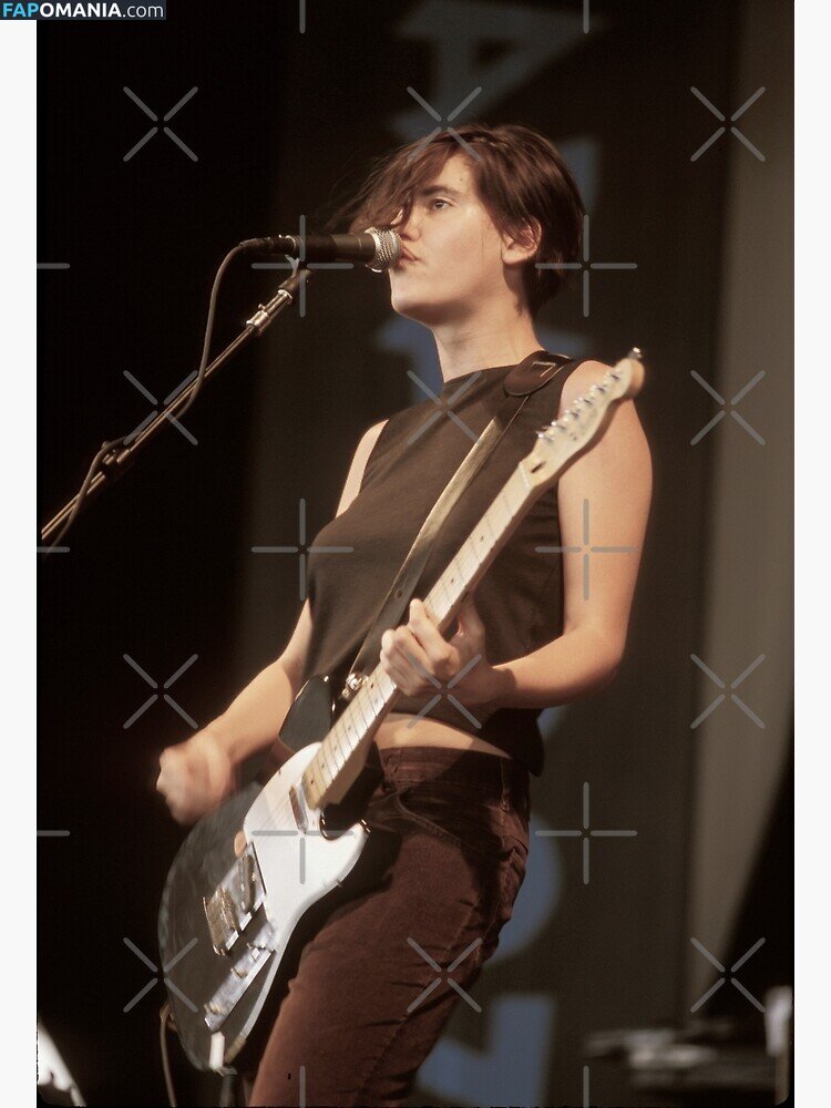 Justine Frischmann Naken OnlyFans  Läckta Foto #4