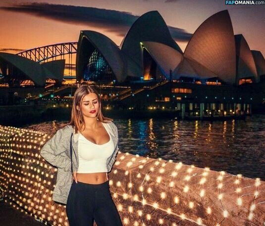 Justine Reine Marie / justinereineee / justinereinemarie Naken OnlyFans  Läckta Foto #45