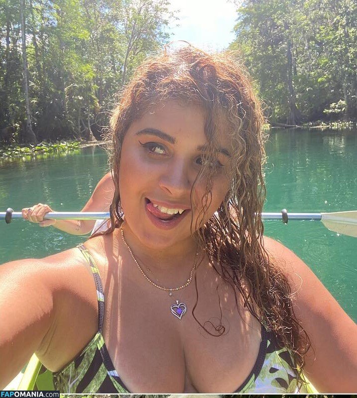 JustYeliz / yesjulz Naken OnlyFans  Läckta Foto #1