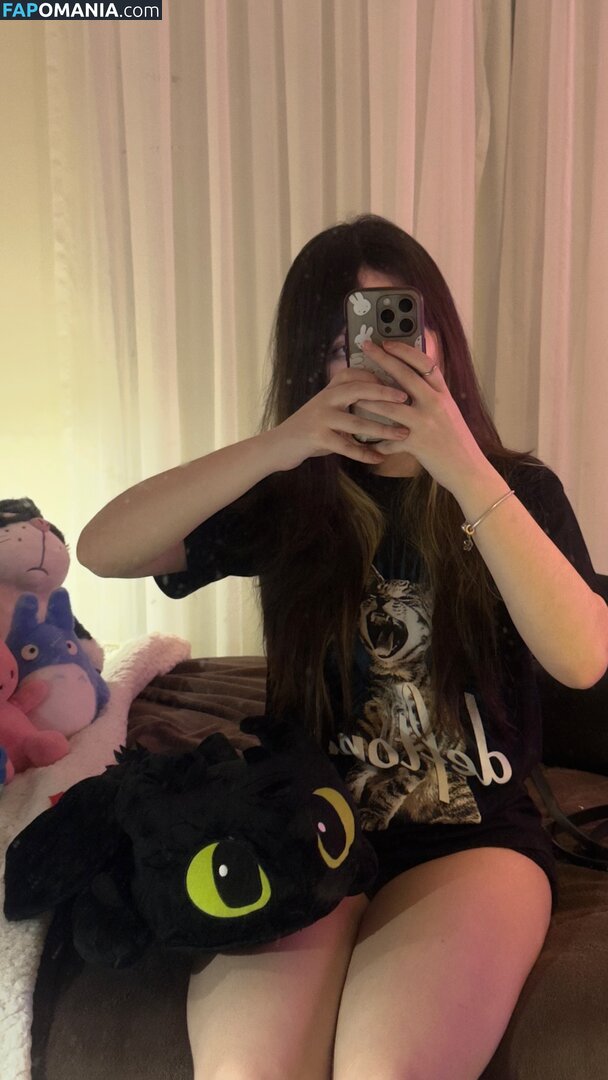 juudtk / juukls Júlia Beatriz Naken OnlyFans  Läckta Foto #133