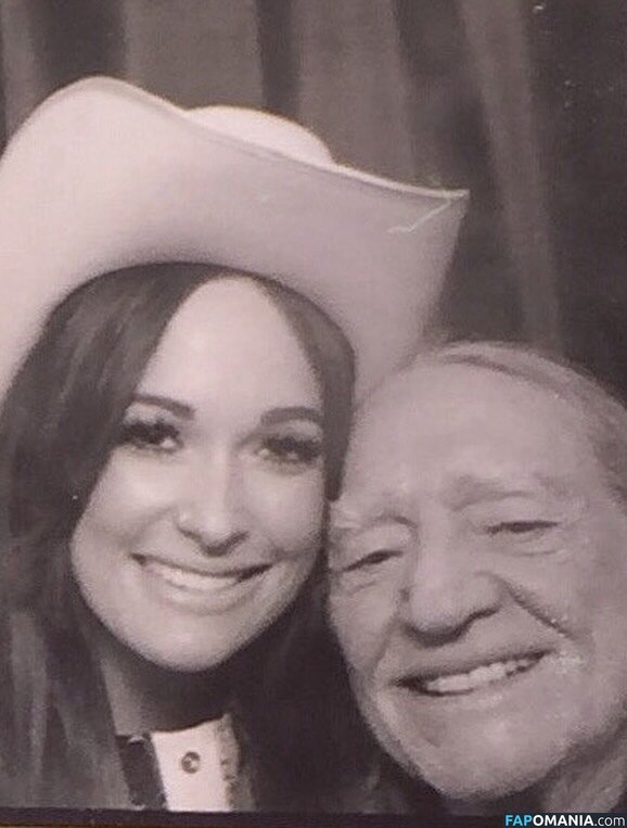 Kacey Musgraves / heavenlyyhazel / spaceykacey Naken OnlyFans  Läckta Foto #23