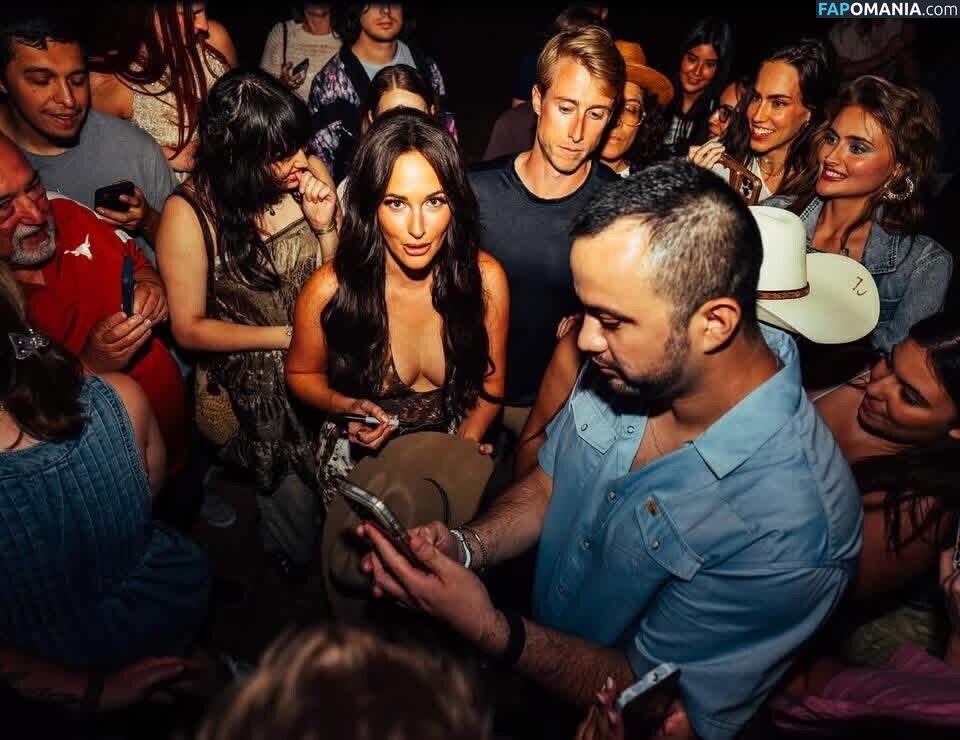 Kacey Musgraves / heavenlyyhazel / spaceykacey Naken OnlyFans  Läckta Foto #36