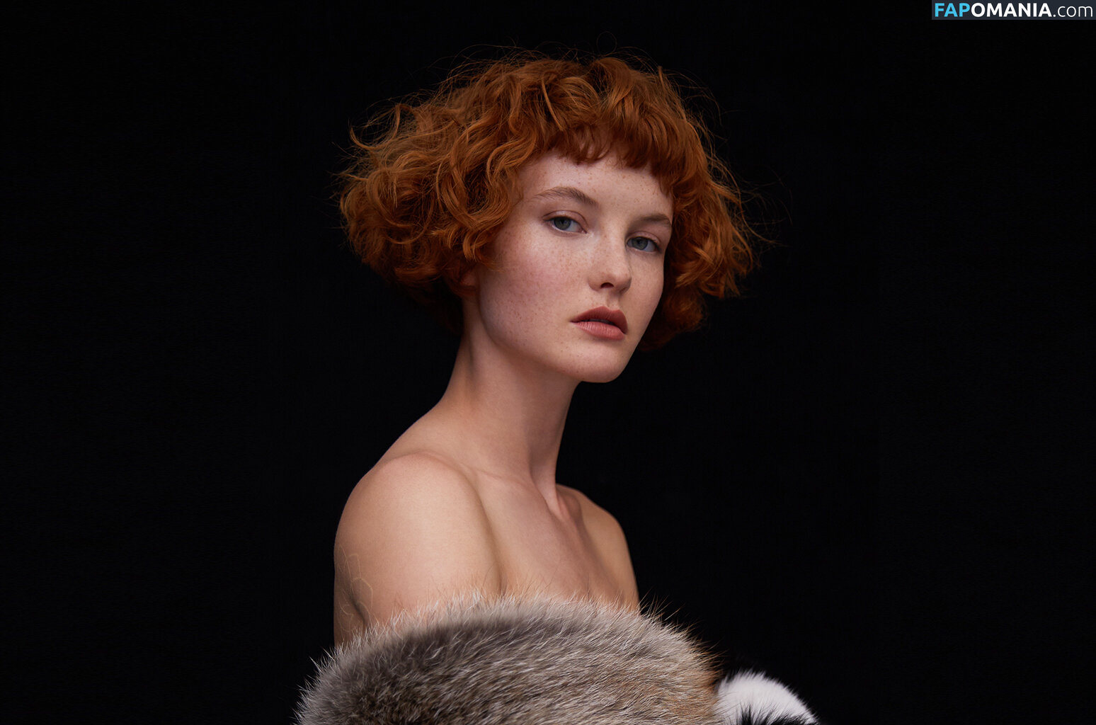 Kacy Hill Naken OnlyFans  Läckta Foto #17