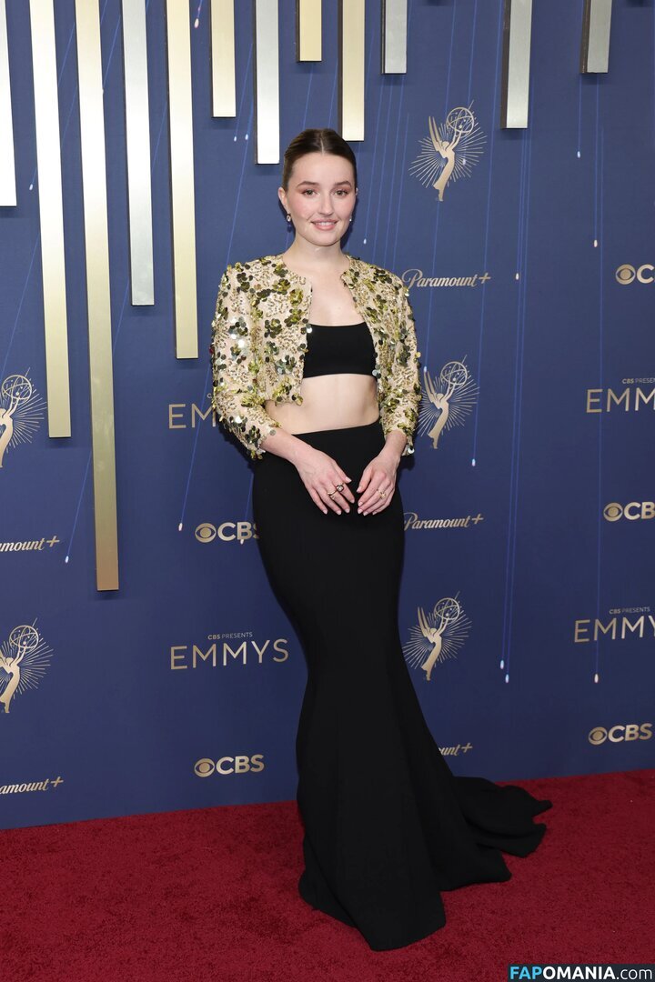 Kaitlyn Dever / kaitlyndever Naken OnlyFans  Läckta Foto #6
