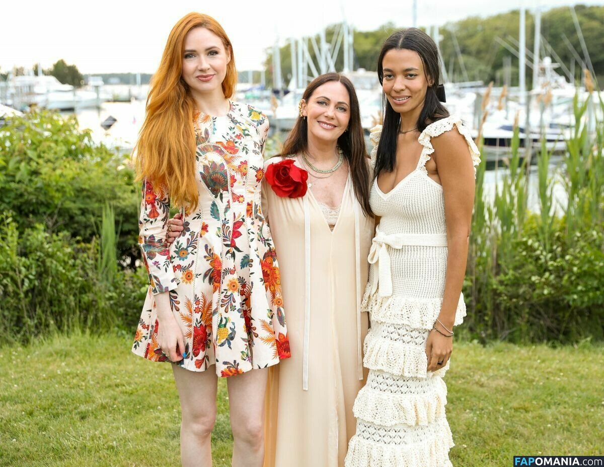 Karen Gillan / karengillan Naken OnlyFans  Läckta Foto #5