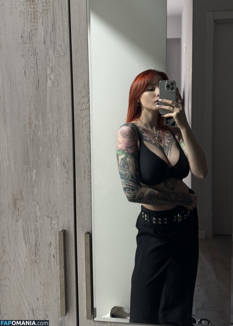 Karina Kherman / NebelaiaK / kher.man Naken OnlyFans  Läckta Foto #16