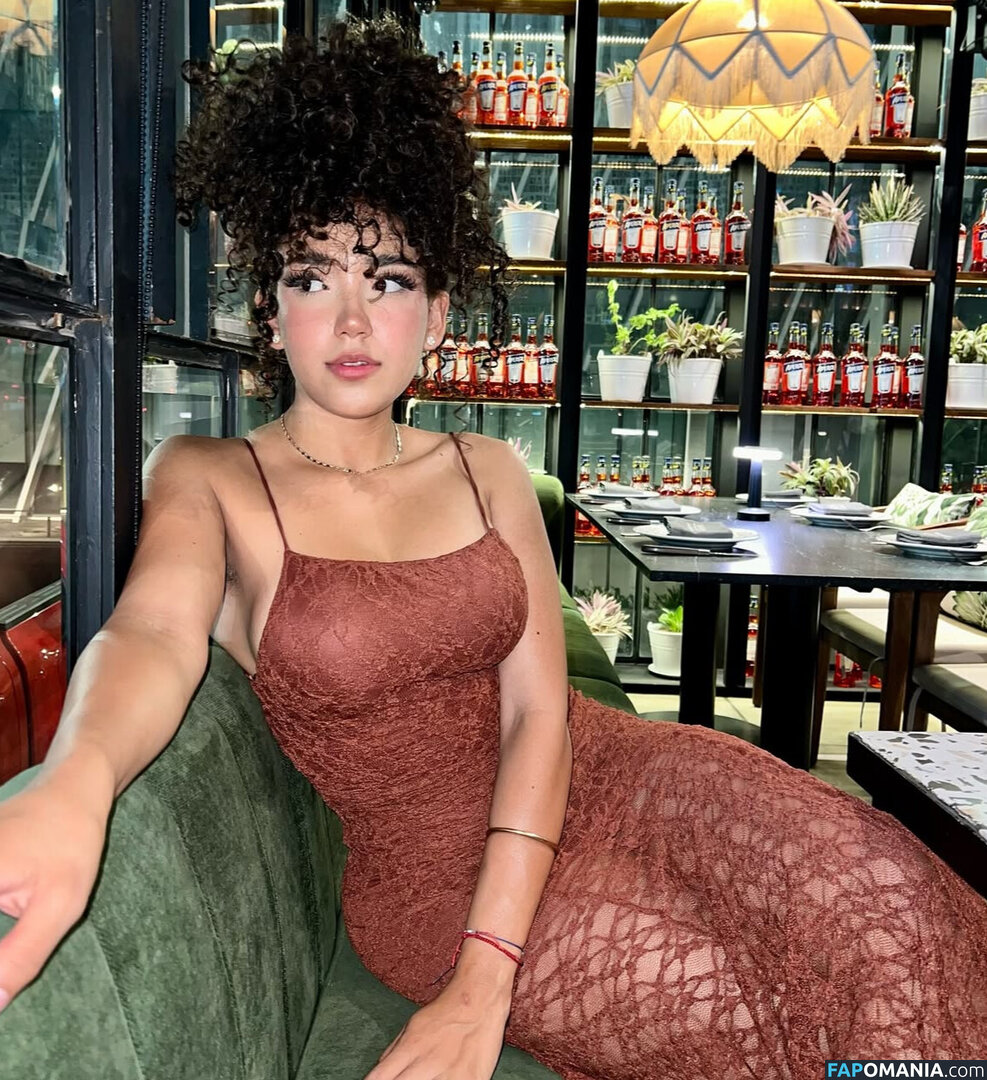 Karla Alessandra / Ksscurl Naken OnlyFans  Läckta Foto #2