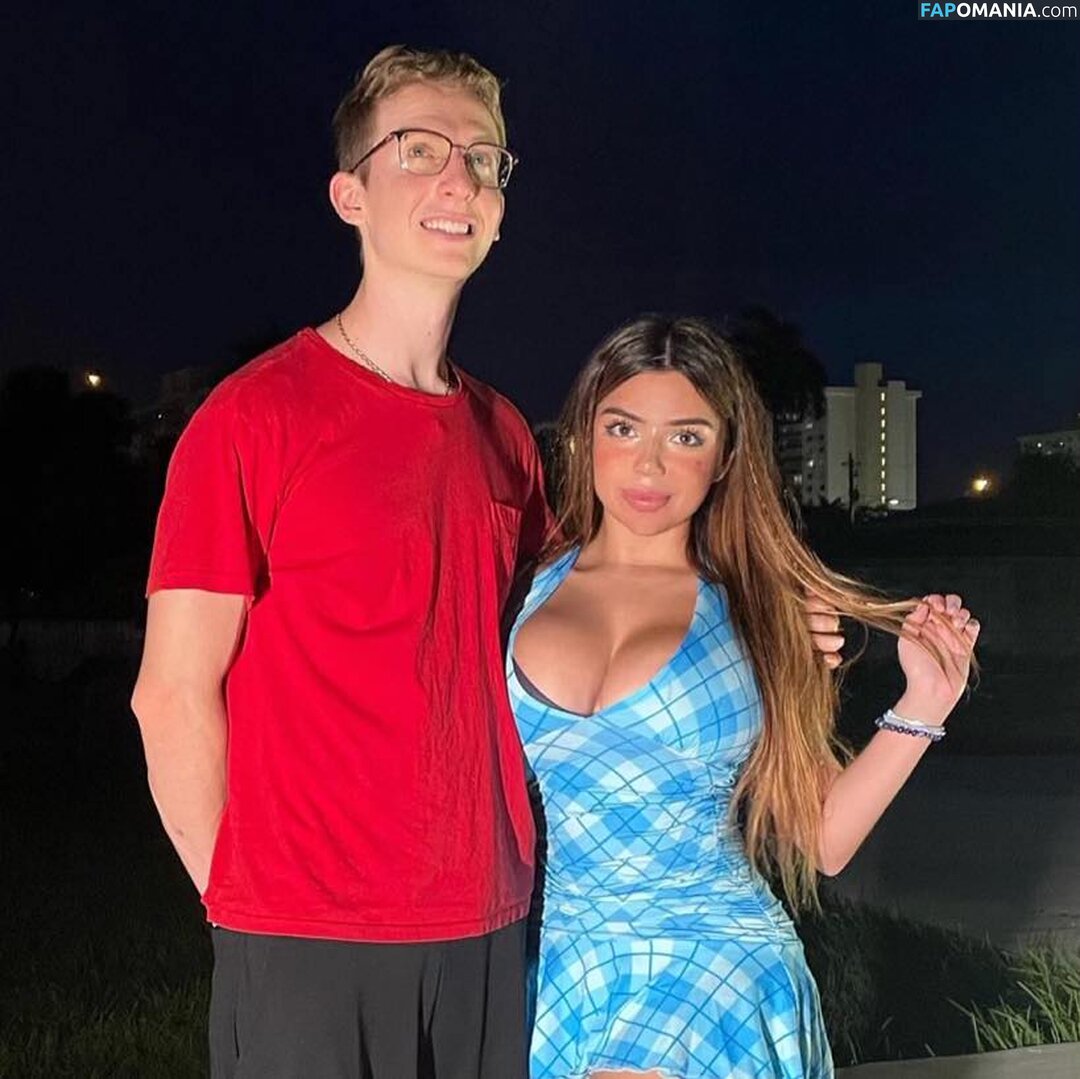 Katiana Kay / katiana Naken OnlyFans  Läckta Foto #19