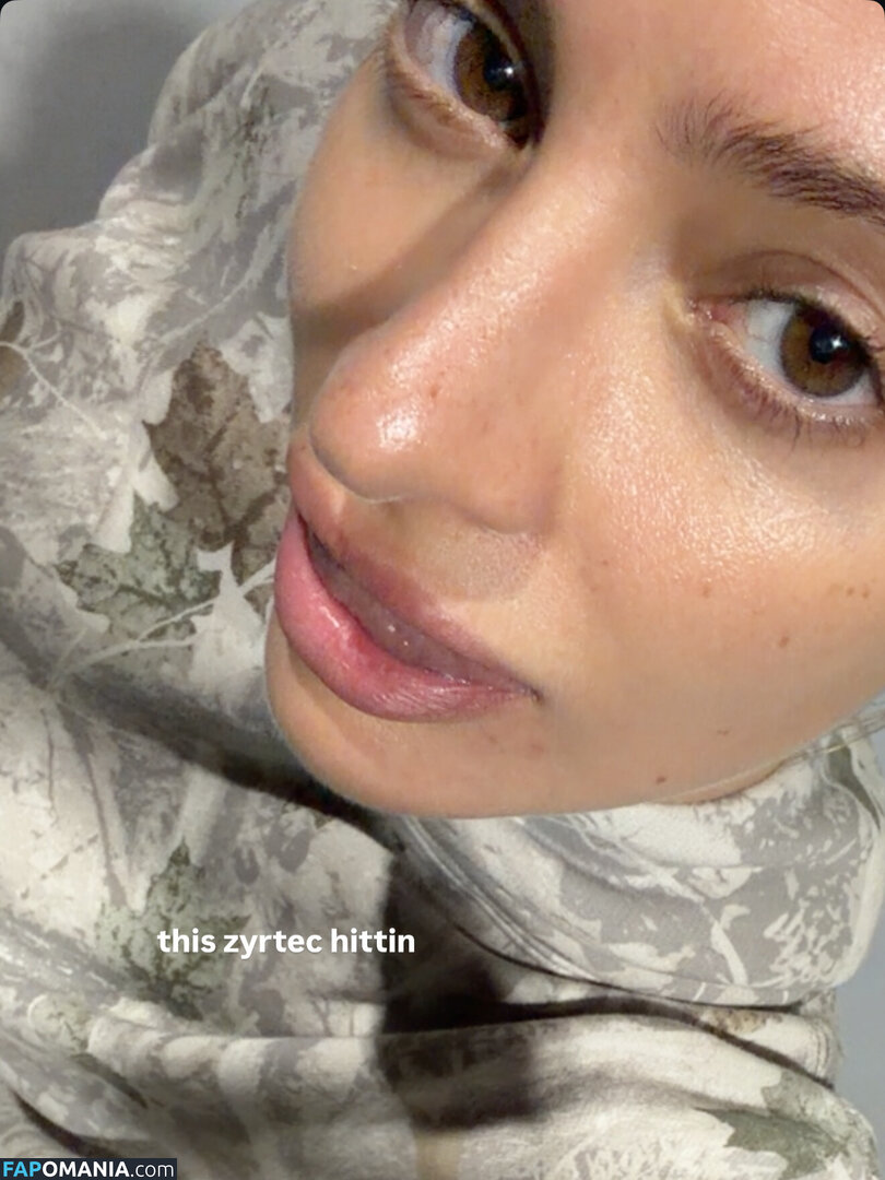Katie Dillenbeck / katievsaliens Naken OnlyFans  Läckta Foto #8