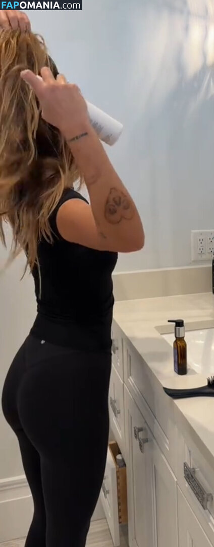 Katie Dillenbeck / katievsaliens Naken OnlyFans  Läckta Foto #10